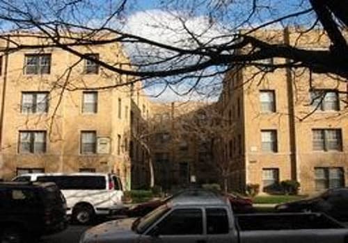 3425-33 N. Marshfield property